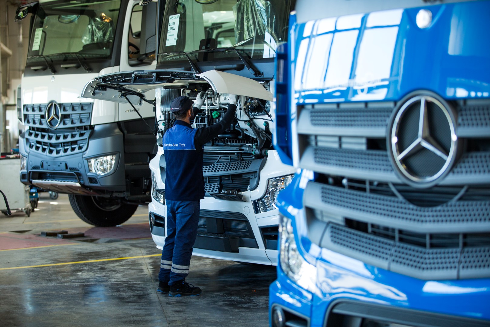 MercedesBenz Türk Aksaray Kamyon Fabrikası’nda istihdamı artırıyor