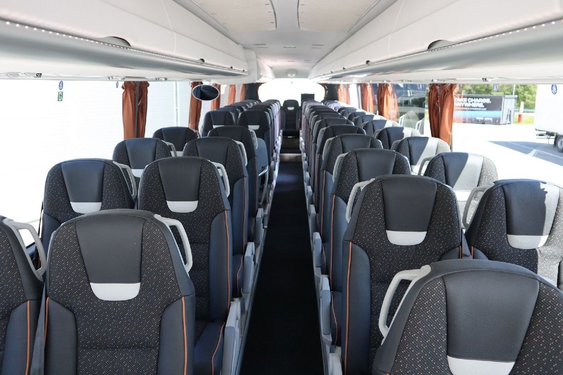 First Scania Irizar i6S Efficient for UK breaks cover
